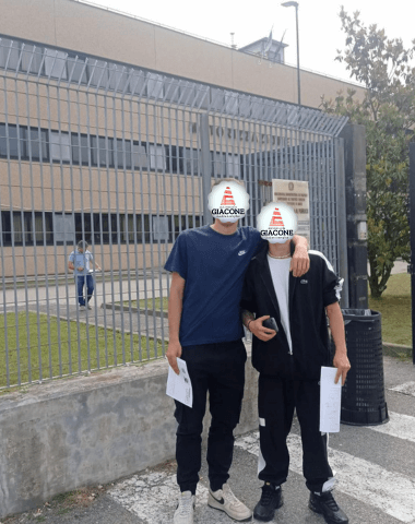 amici insieme forza e coraggio es esame superato